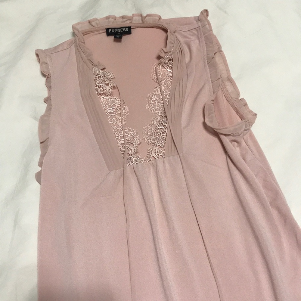Blush detailed tank